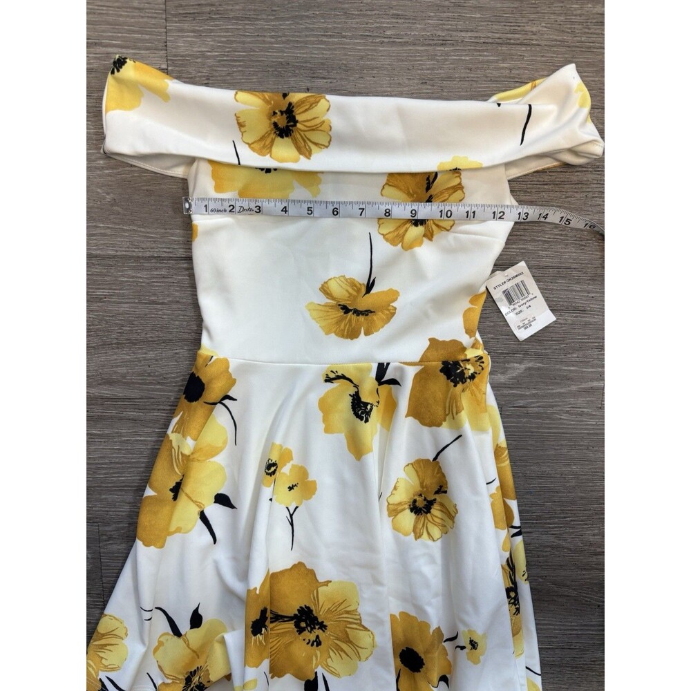B Darlin Juniors' Yellow Floral Dress Off-the-shoulder Neckline Size 3/4 - Picture 6 of 9